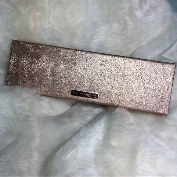 MAC Snowball Mini lipstick Kit w MAC classics gift - Picture 6 of 8